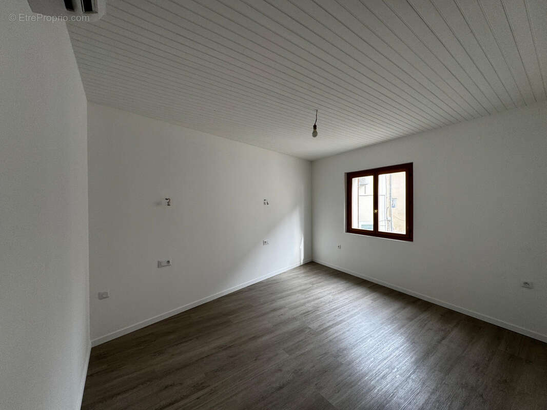 Maison à SAINTE-TULLE