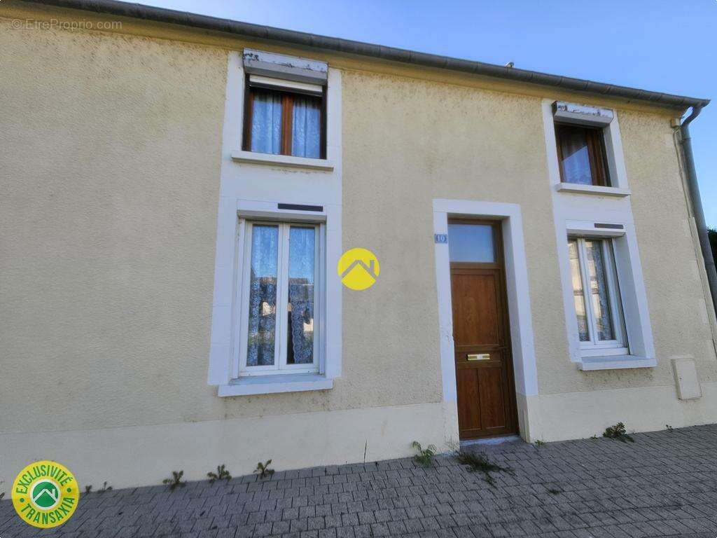 Maison à NERONDES