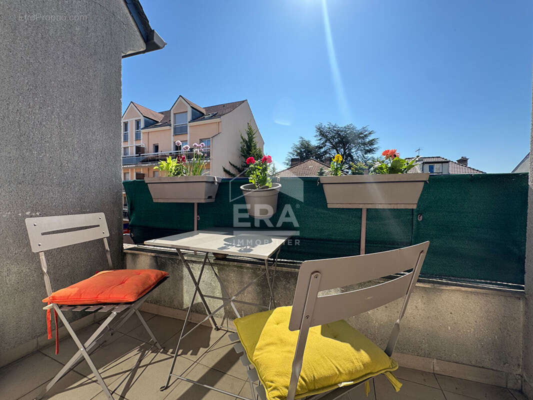 Appartement à SARTROUVILLE