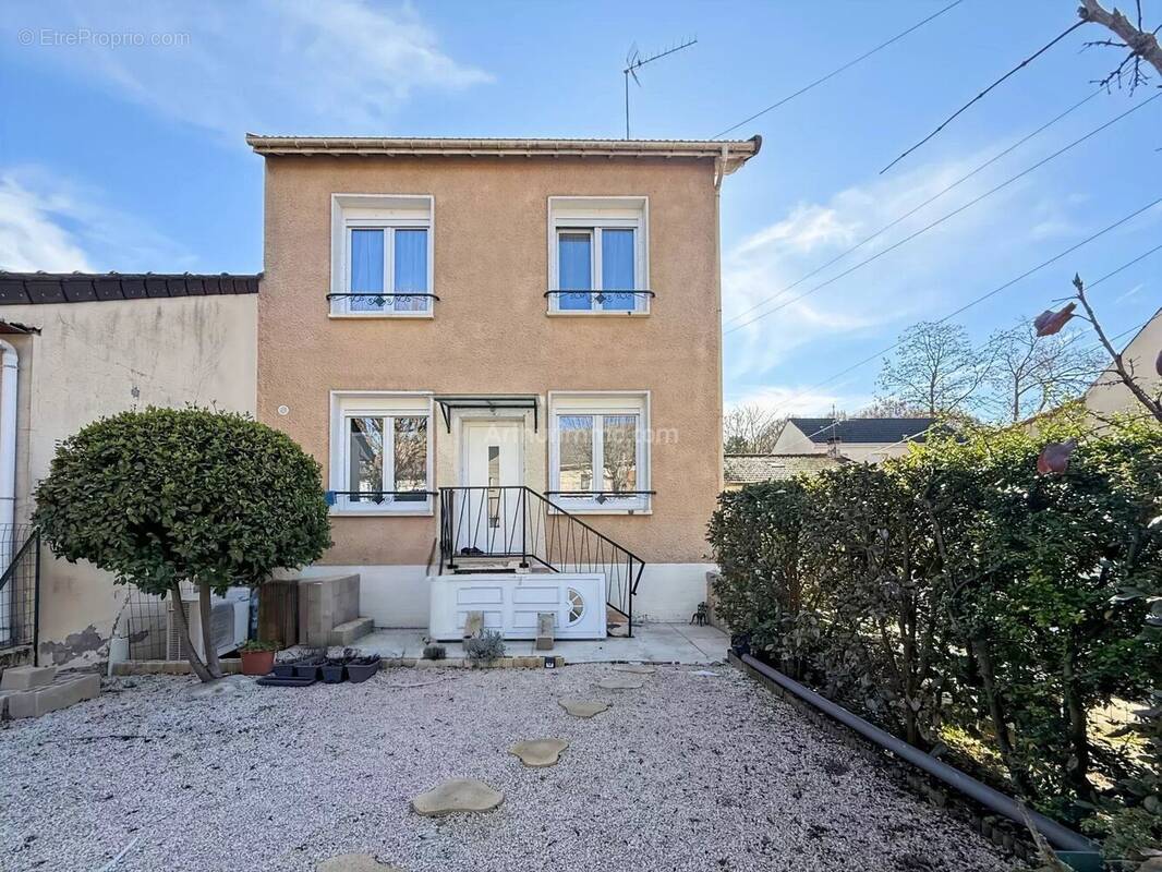 Maison à NOISY-LE-GRAND