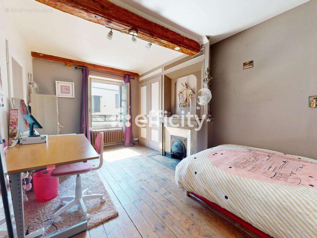 Appartement à MIRIBEL