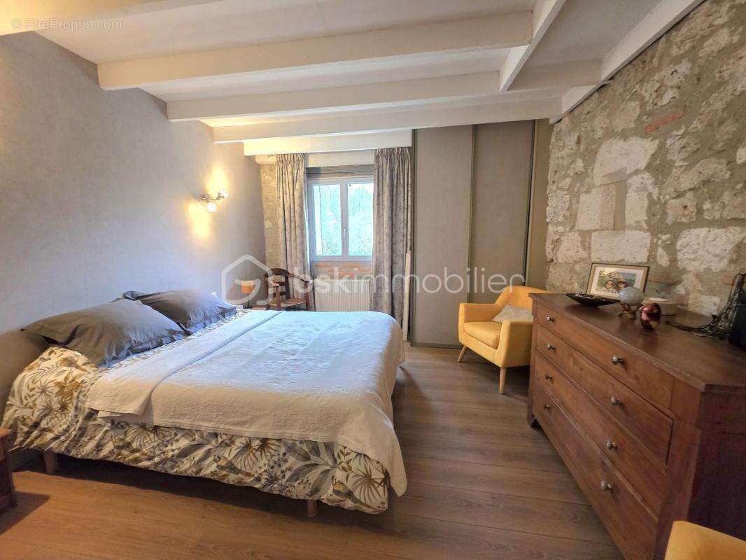 Maison à SAINT-PIERRE-DE-CLAIRAC