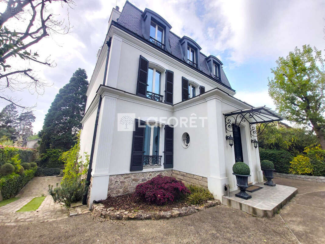 Maison à LE RAINCY