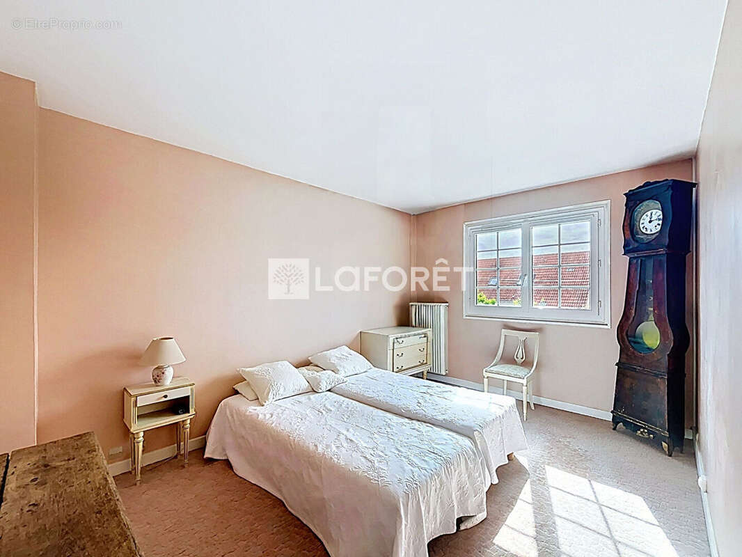 Maison Saint Denis en Val 4/5 pièces 97.3 m² - photo 8
