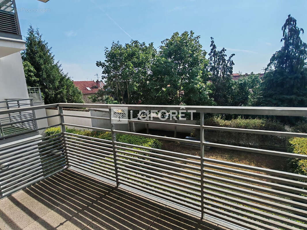 Appartement Juvisy-Sur-Orge 3 pièces 54.82 m2 Terrasse Loggia et Parking double - photo 5