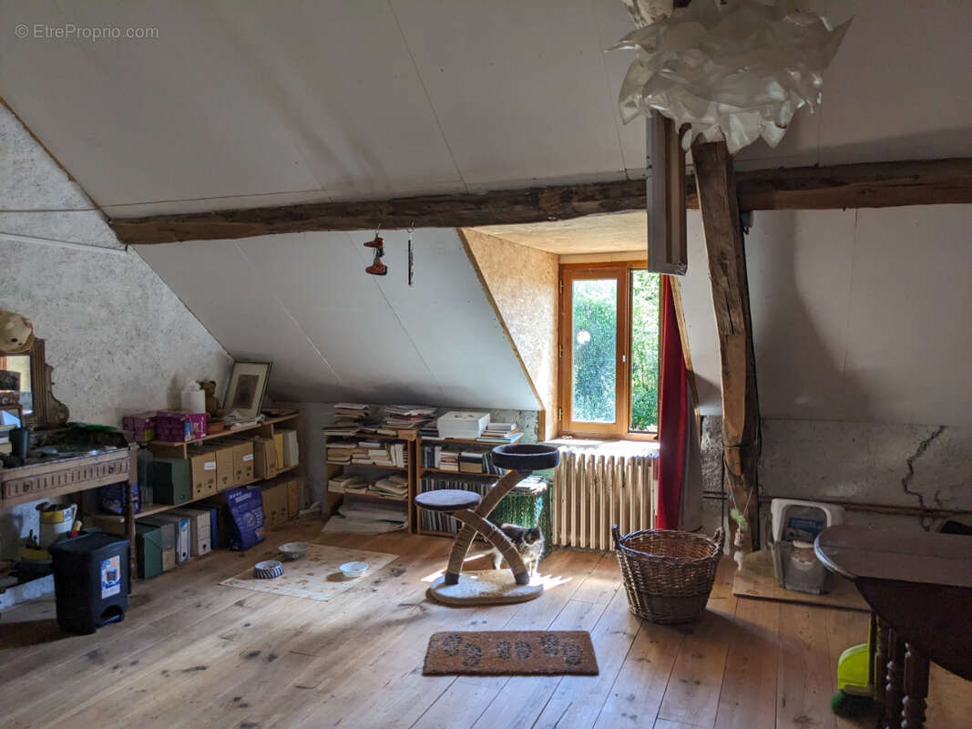 Maison à CERILLY