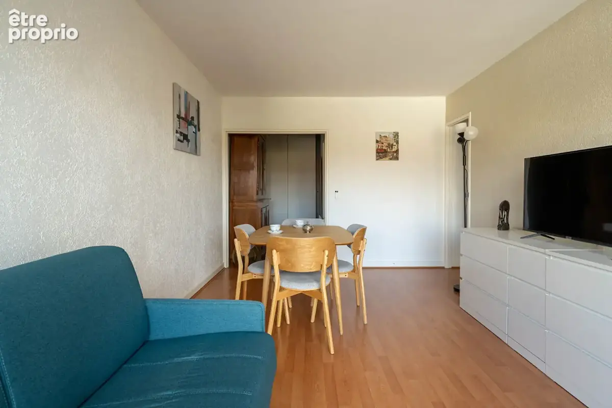 Paris 12e - Picpus - 2 pièces 50m2 - Traversant avec balcon et vue dégagée - photo 10