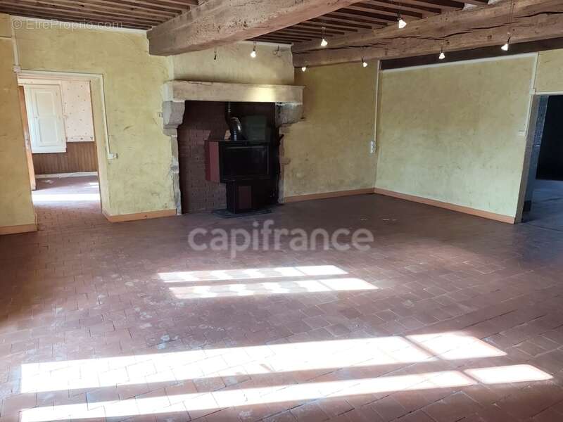 Ancienne ferme 114 m2 avec dépendances SAINT AUBIN EN CHAROLLAIS (71) - photo 14