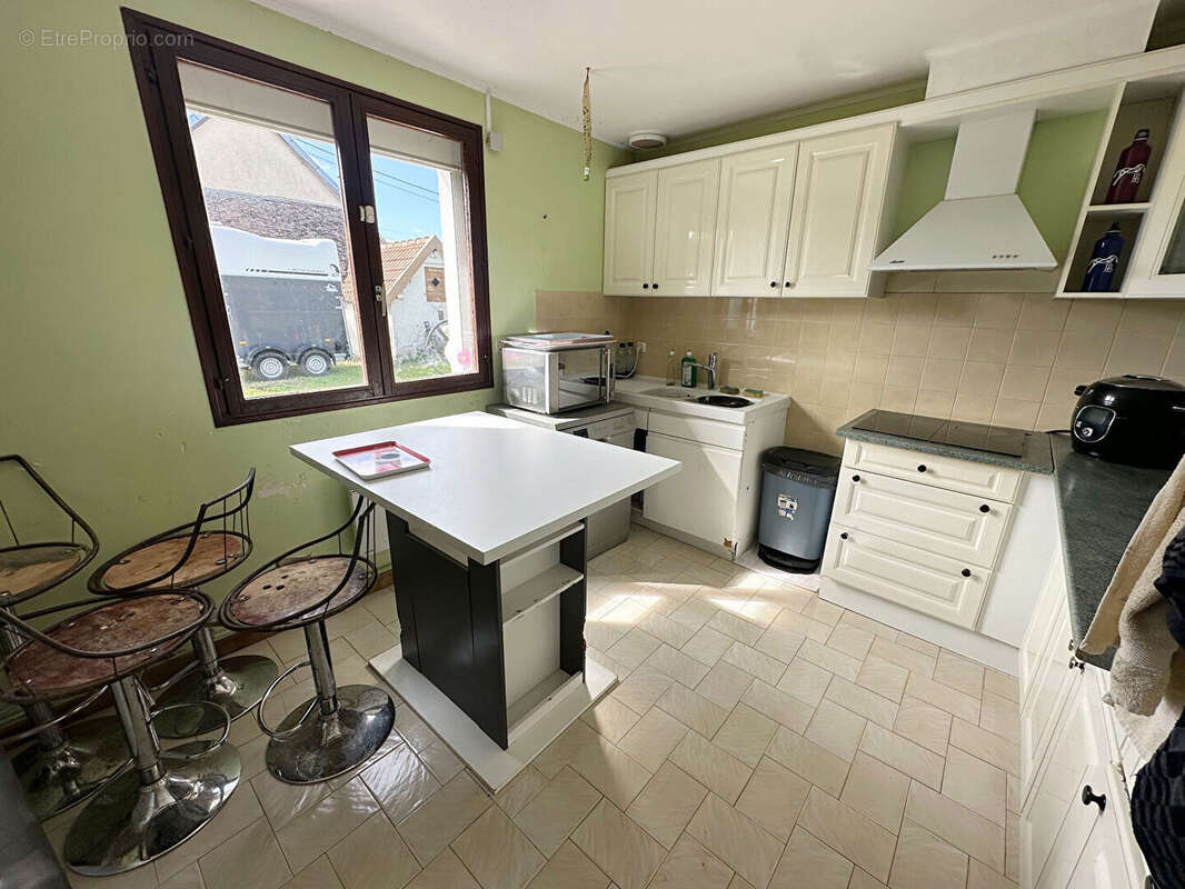 Maison à SAINT-MESMIN