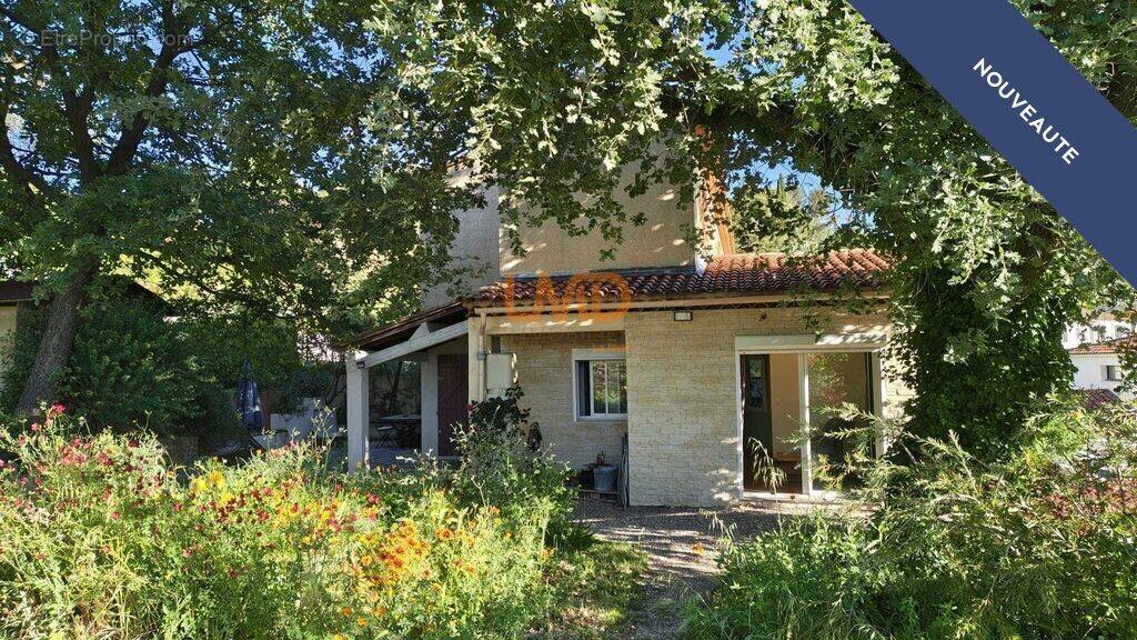 Maison à CADOLIVE