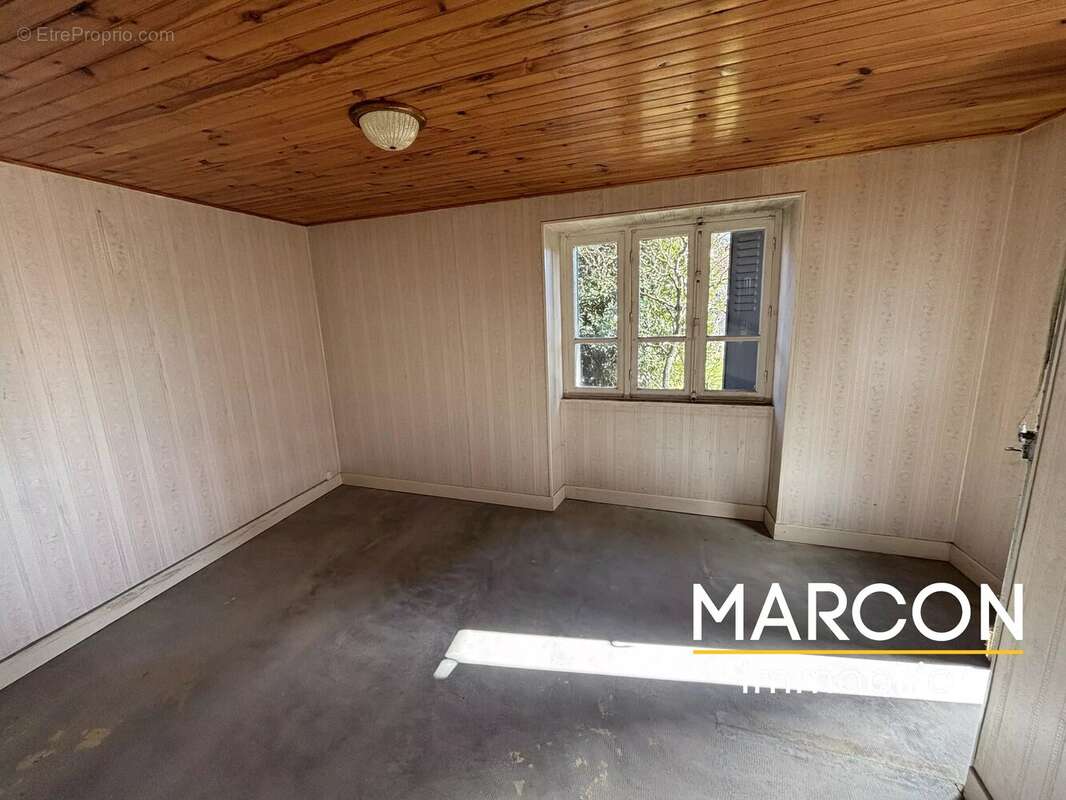 Maison à CHAMPAGNAT