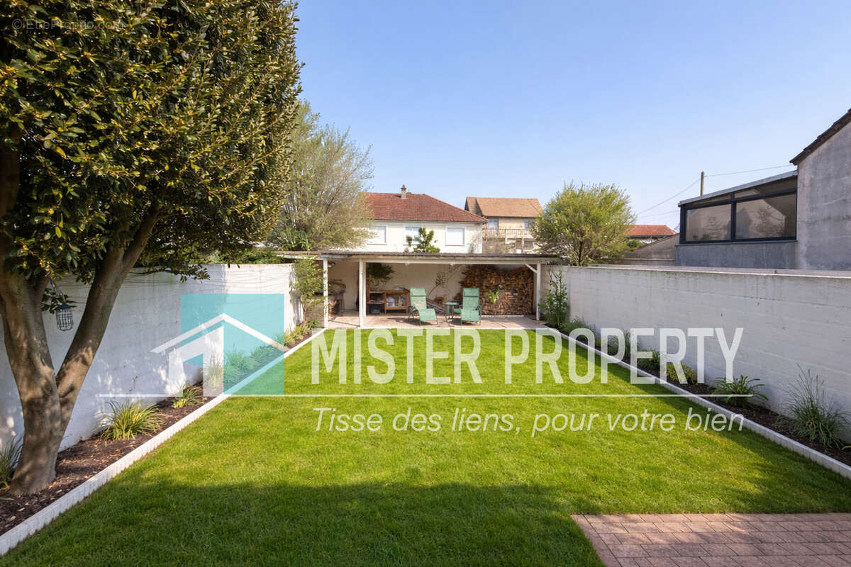 Maison à SARTROUVILLE