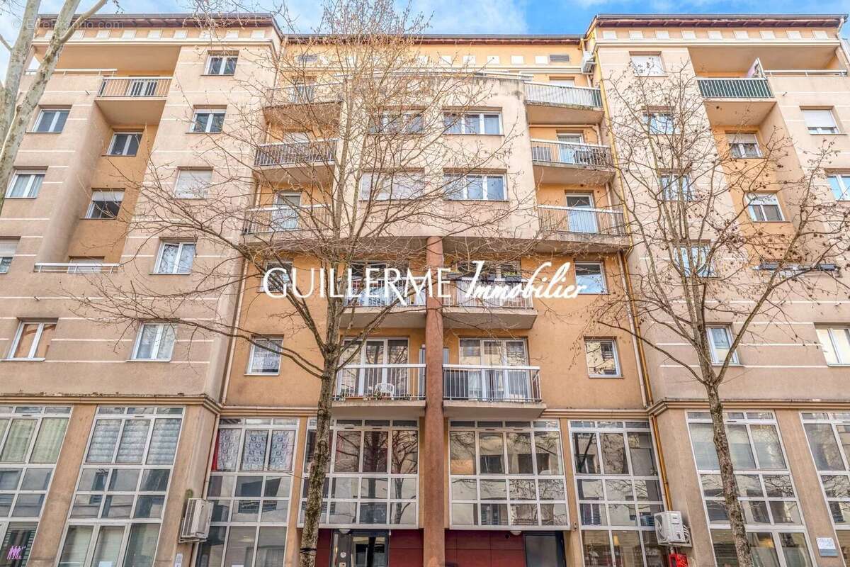 Appartement à LYON-9E