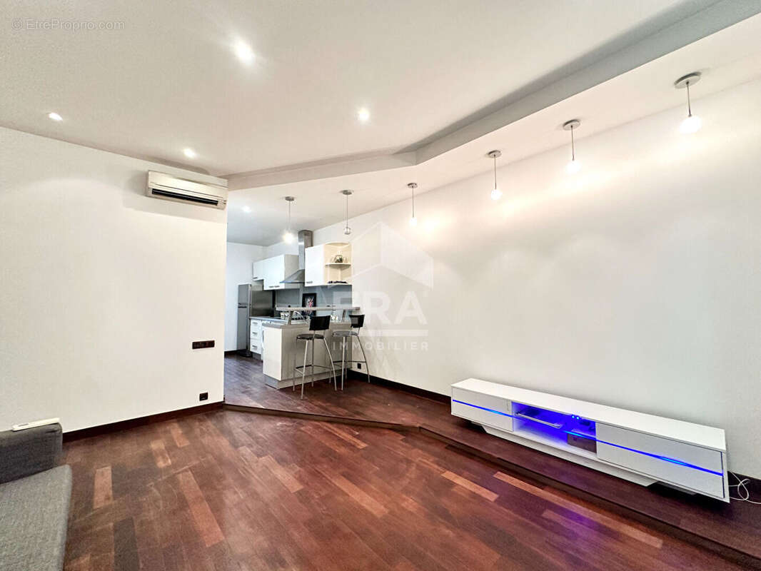 Appartement à MARSEILLE-4E