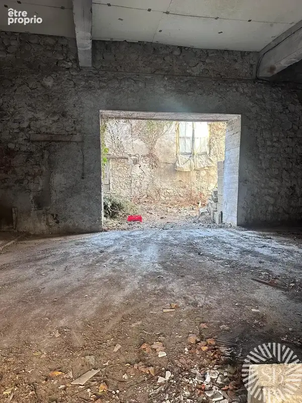 Opportunité Noves Appartement,  garage et cour constructibles - photo 5