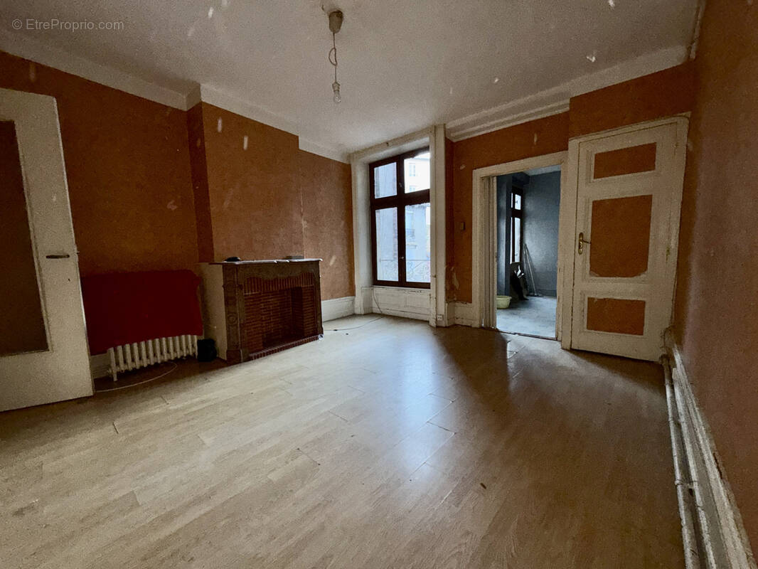 Appartement à SAINT-ETIENNE