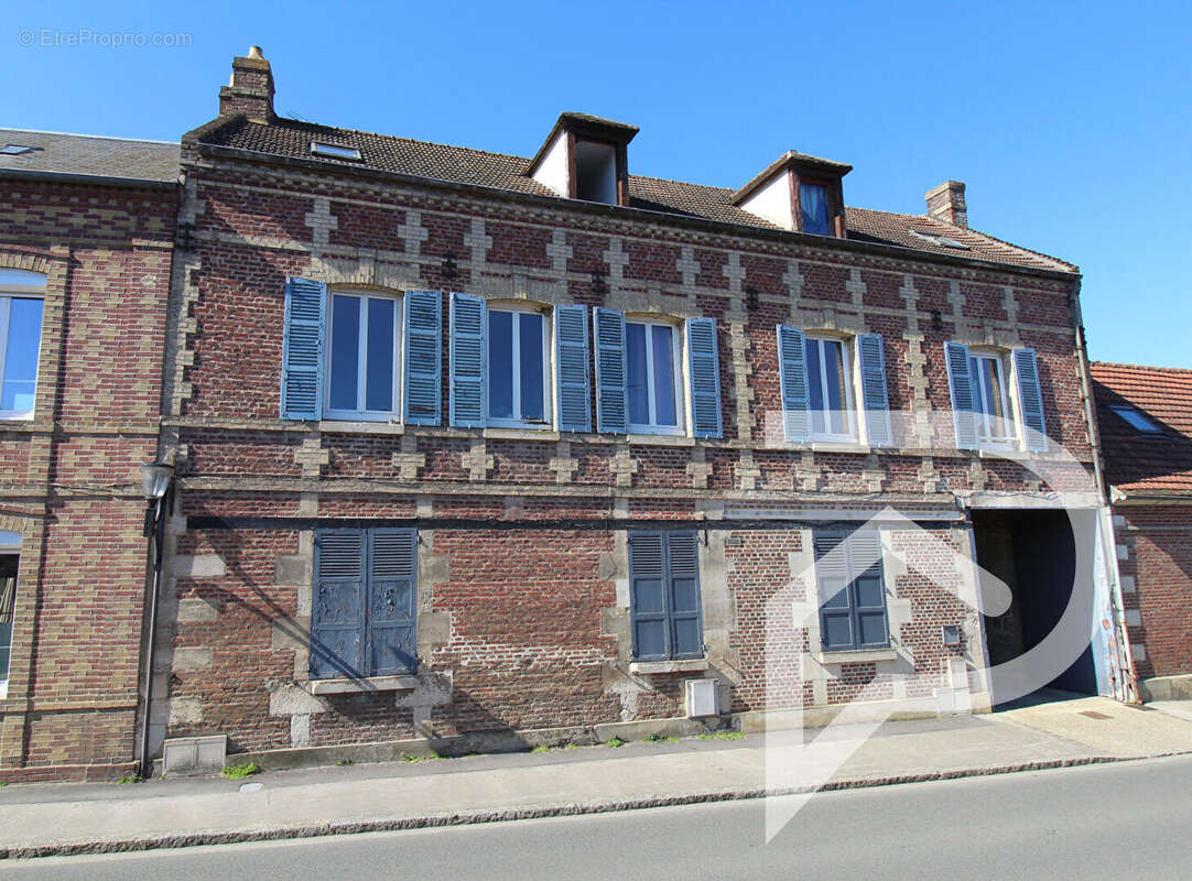 Appartement à LONGUEIL-SAINTE-MARIE