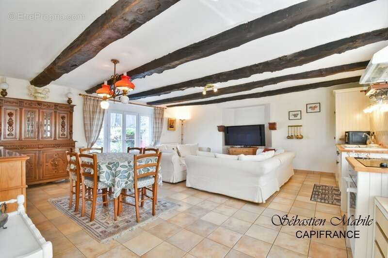 Maison en pierres rénovée 5 pièces à Saint Broladre (35) en Baie du Mont Saint Michel - photo 10