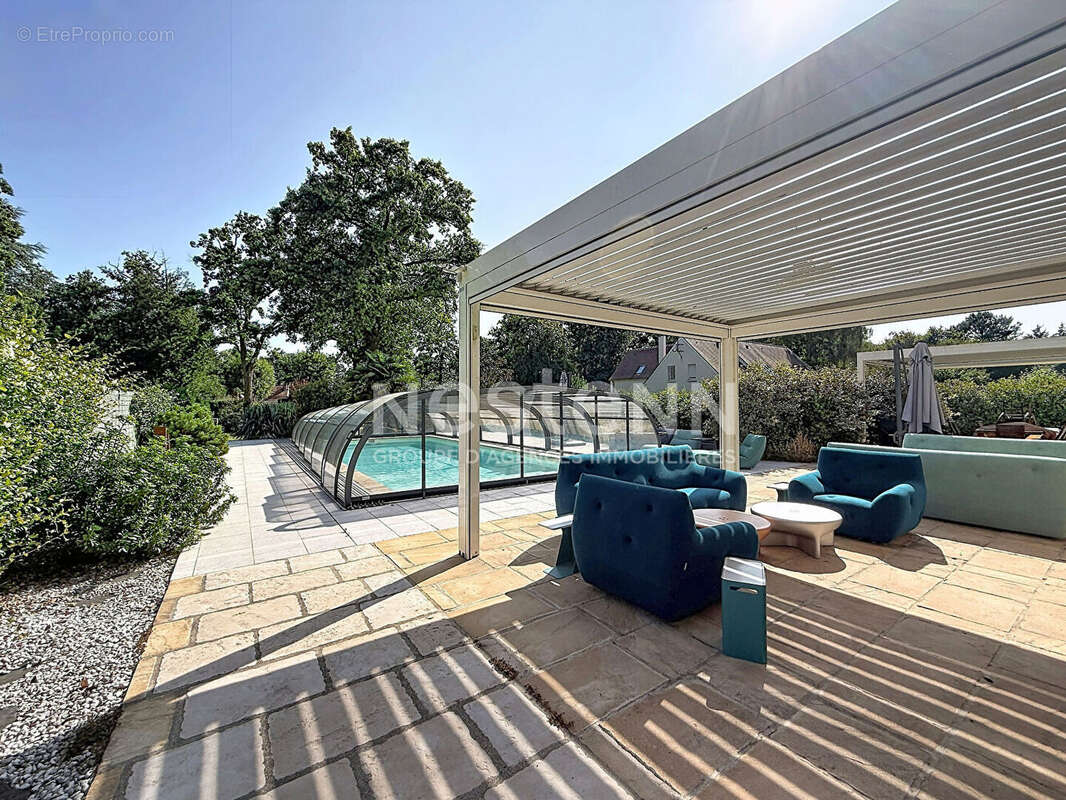 Maison Lamorlaye 10 pièces 430m2 habitable, parc  5100  m², piscine - photo 2