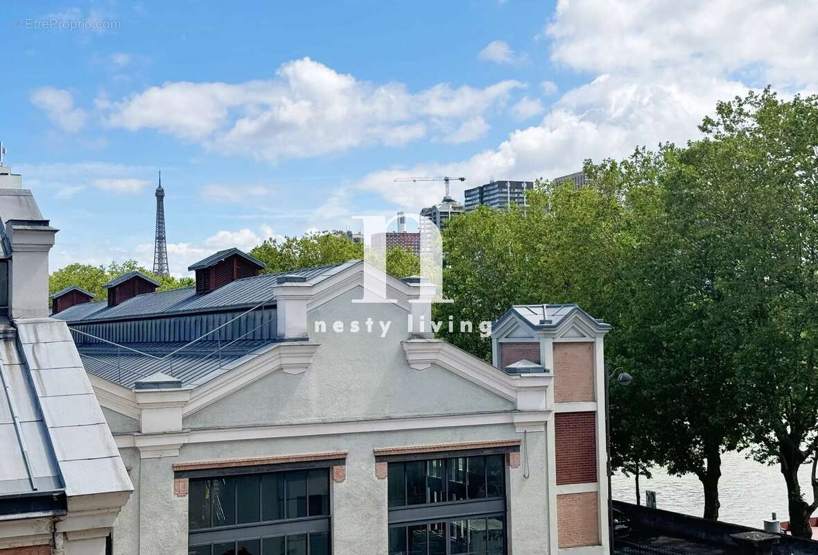 Appartement à PARIS-16E