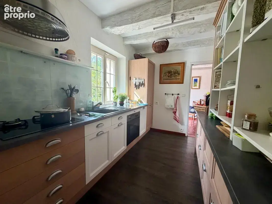 Maison en pierre sur 1,5 ha avec piscine, vie de plain-pied et atelier - photo 8
