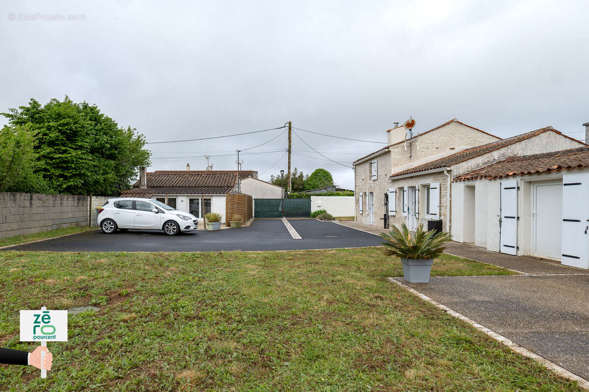Maison à NALLIERS