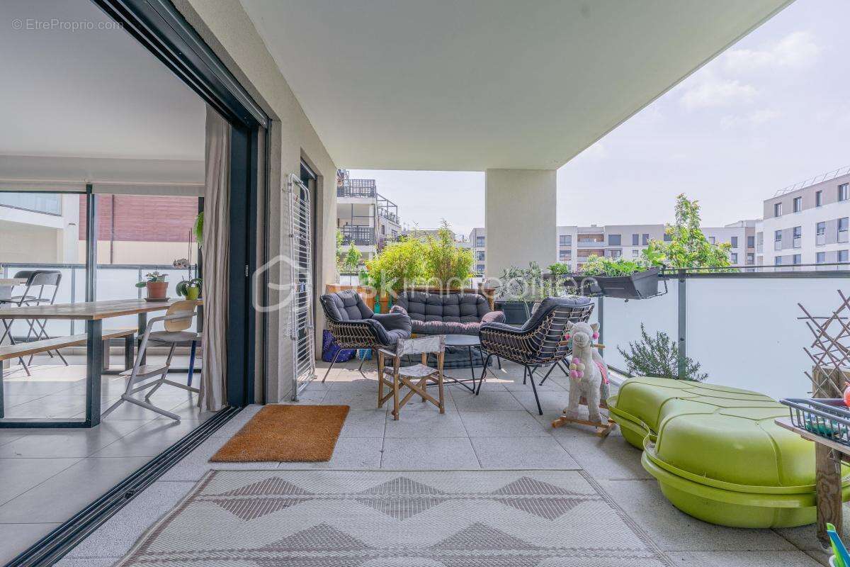 Appartement à FERNEY-VOLTAIRE