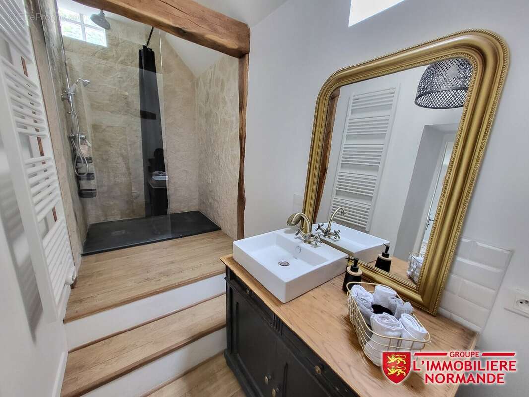 Maison à BONNIERES-SUR-SEINE