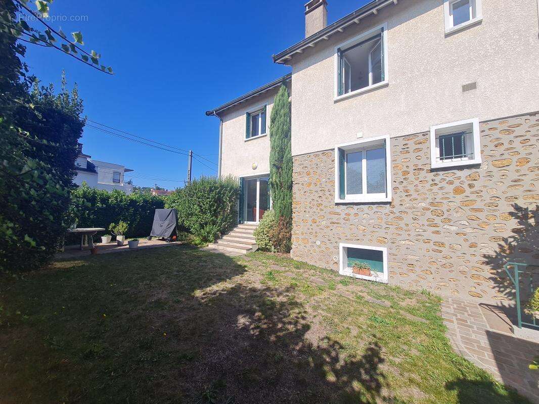 Maison à ATHIS-MONS