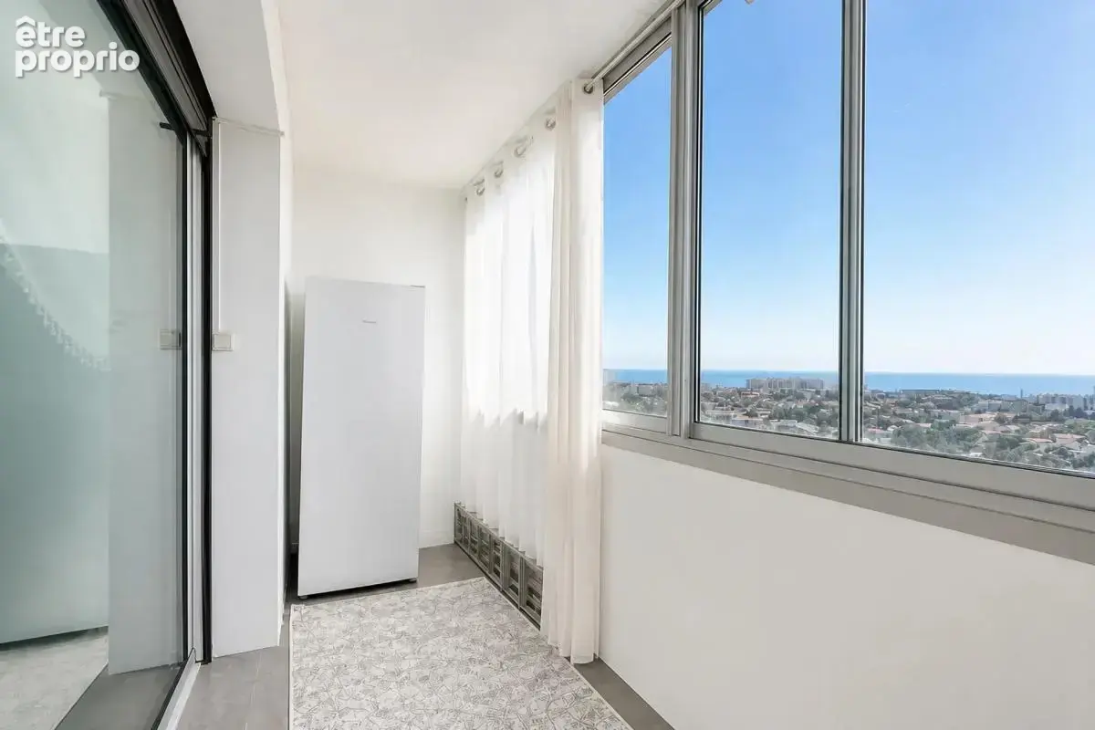 Appartement T4 de 69 m² situé à Marseille - photo 2