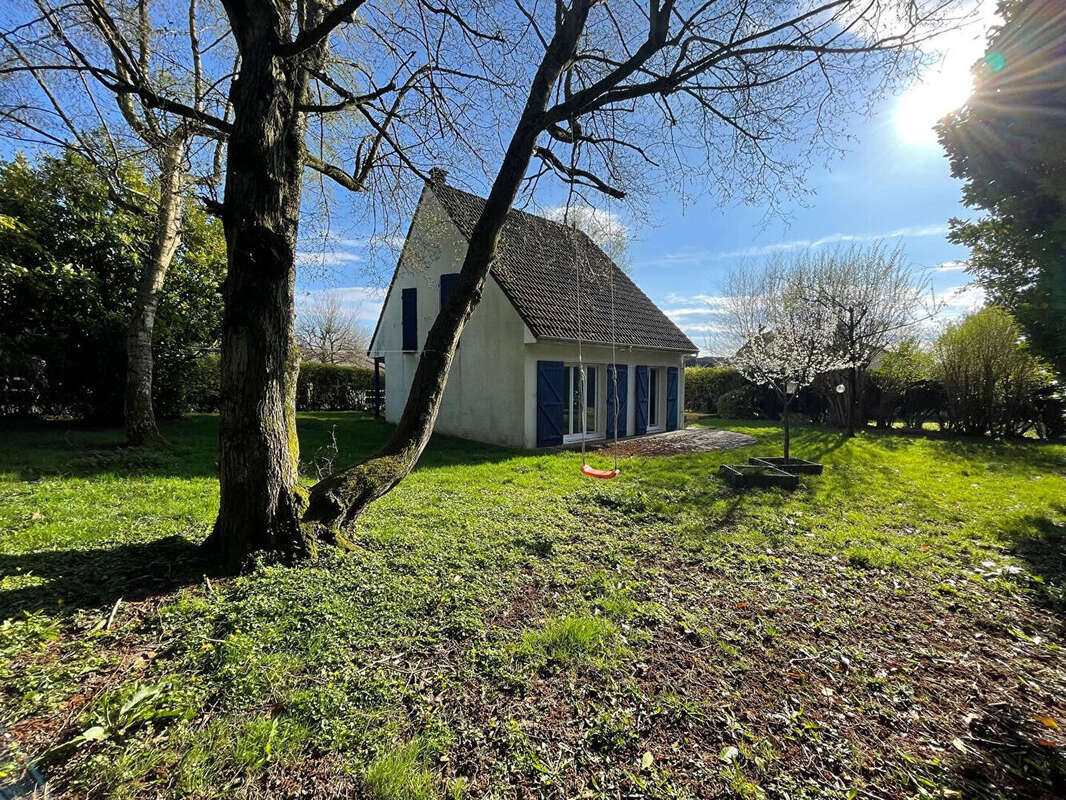 Maison à LE MESNIL-ESNARD