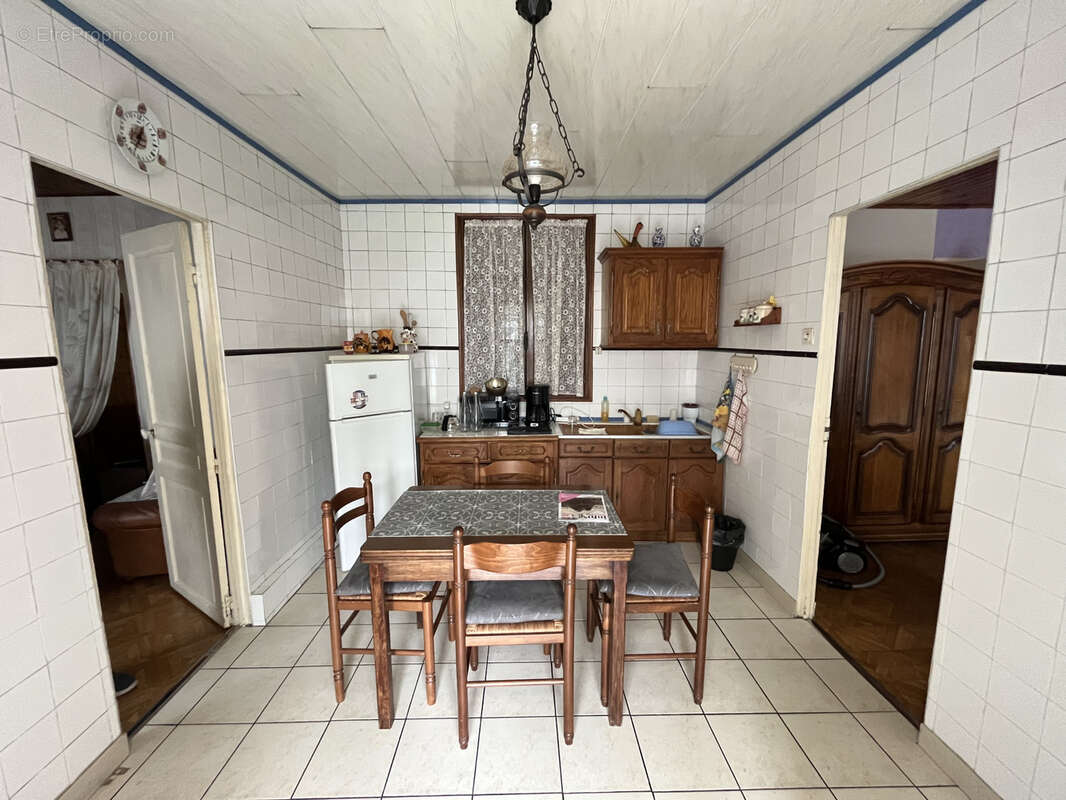 Maison à PARAY-VIEILLE-POSTE