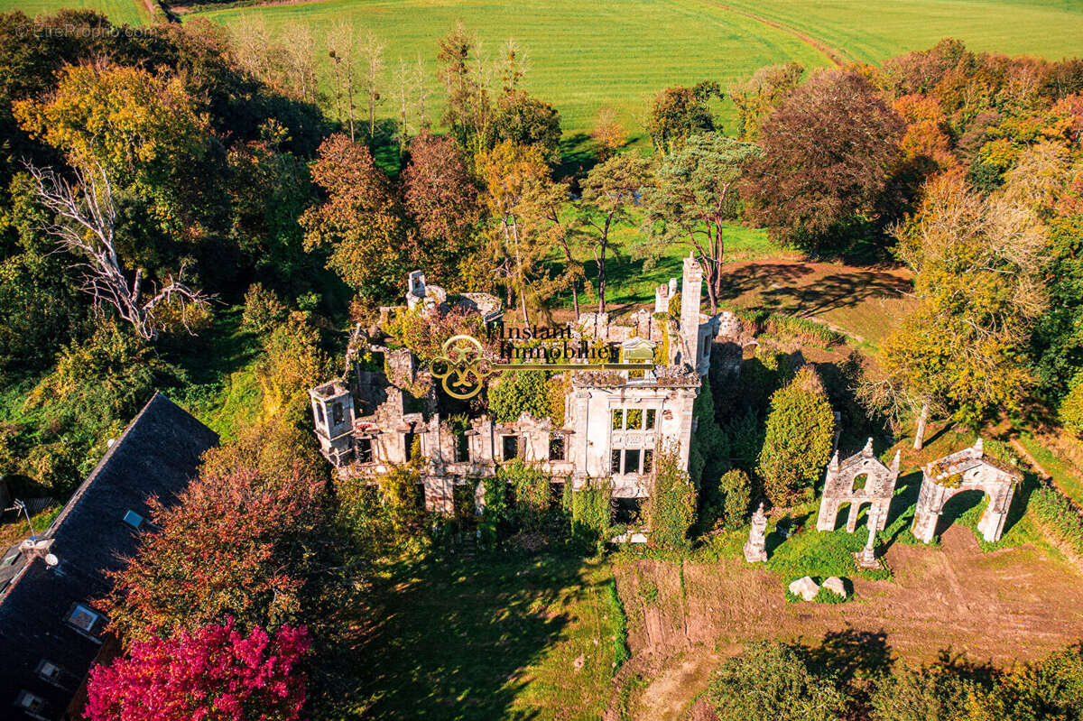 Maison à PLOUEGAT-GUERAND
