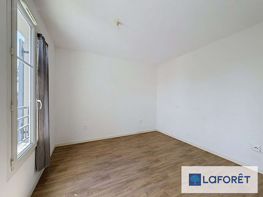 Appartement à LE PLESSIS-TREVISE