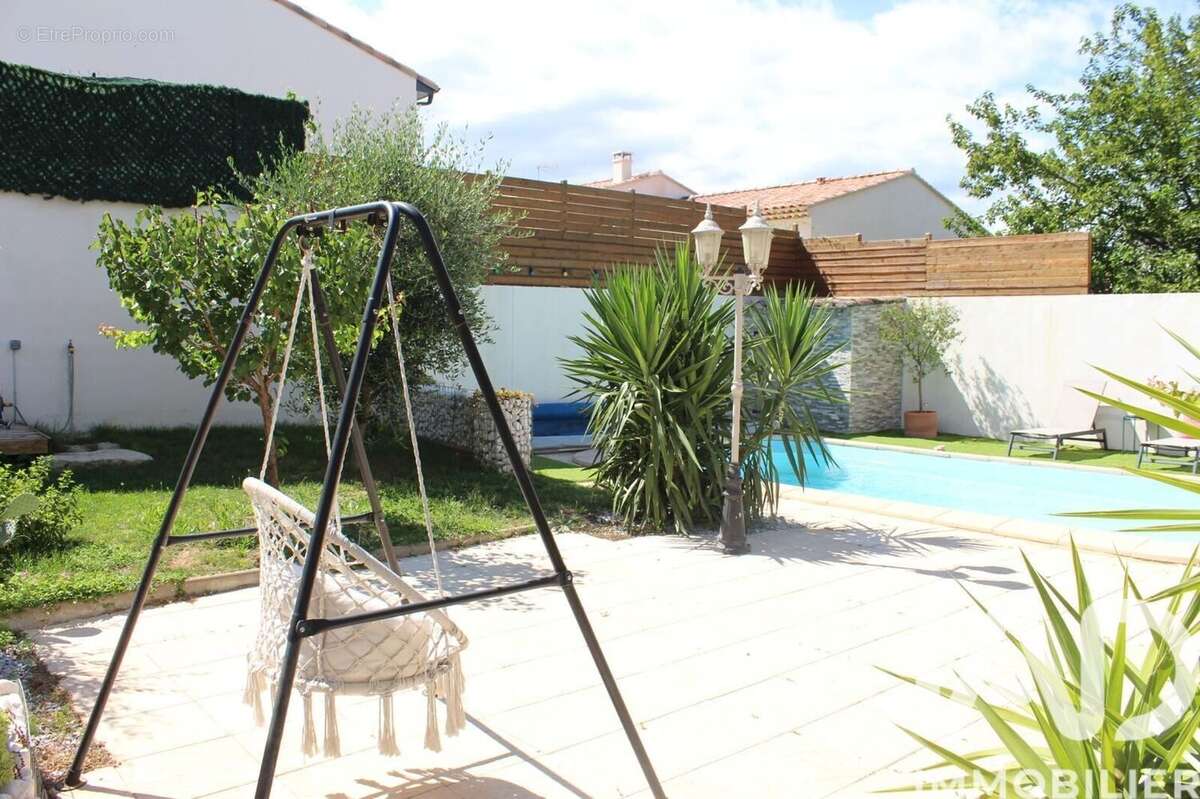 Photo 2 - Maison à CALVISSON