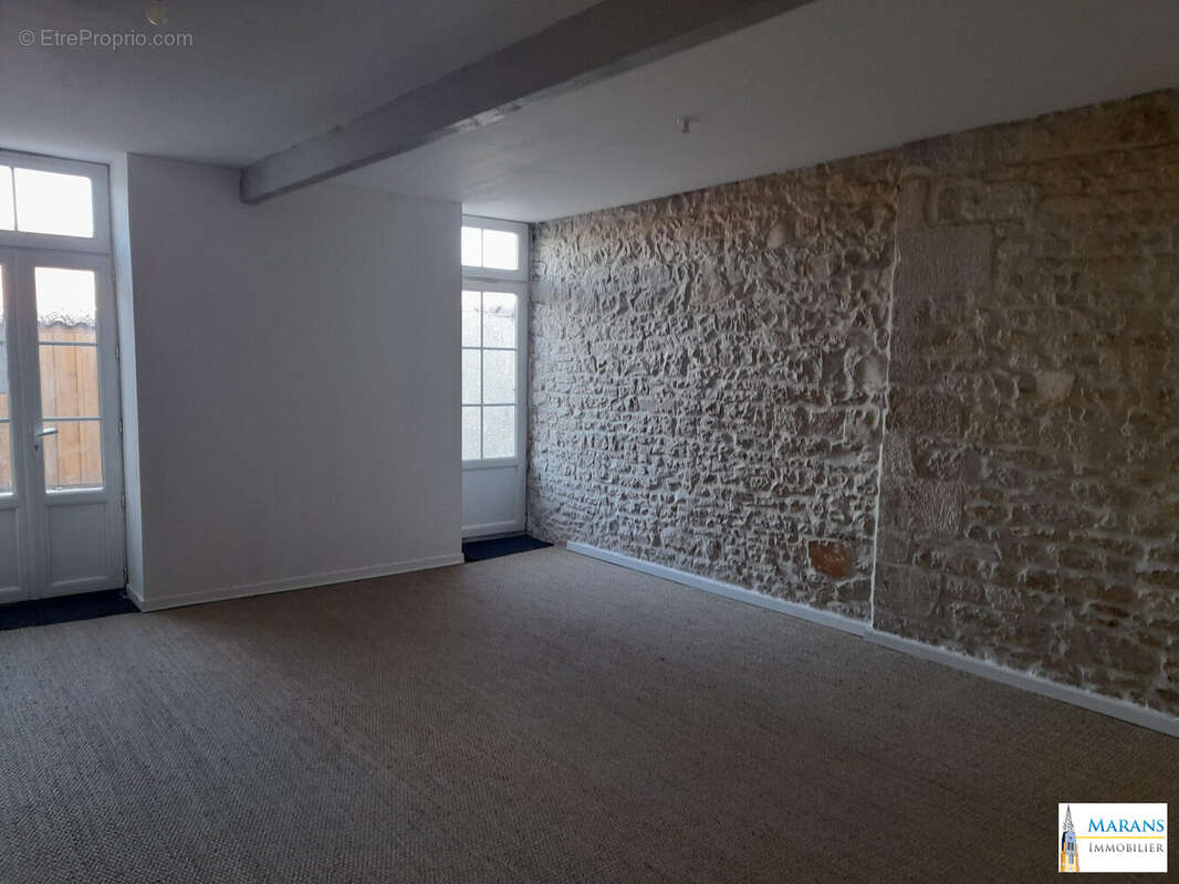 Maison 140 m² à Marans  - photo 4