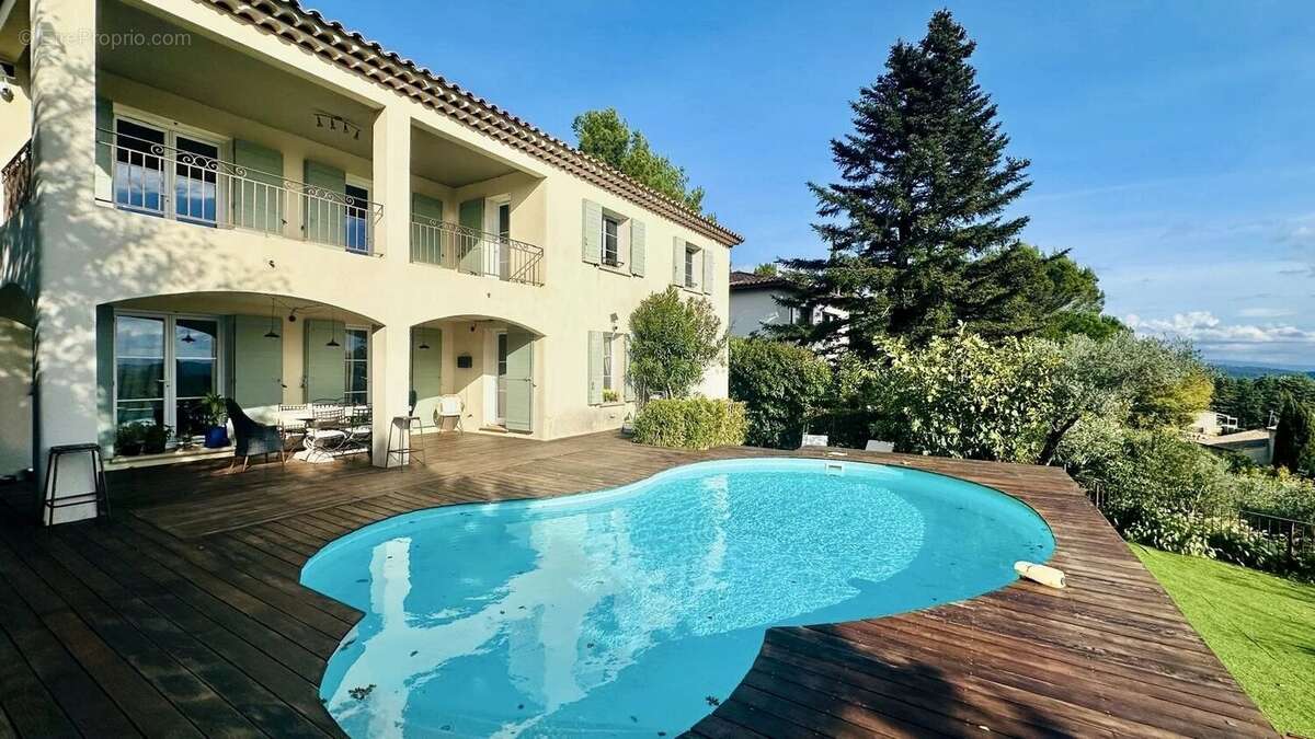 Maison à ROCHEFORT-DU-GARD