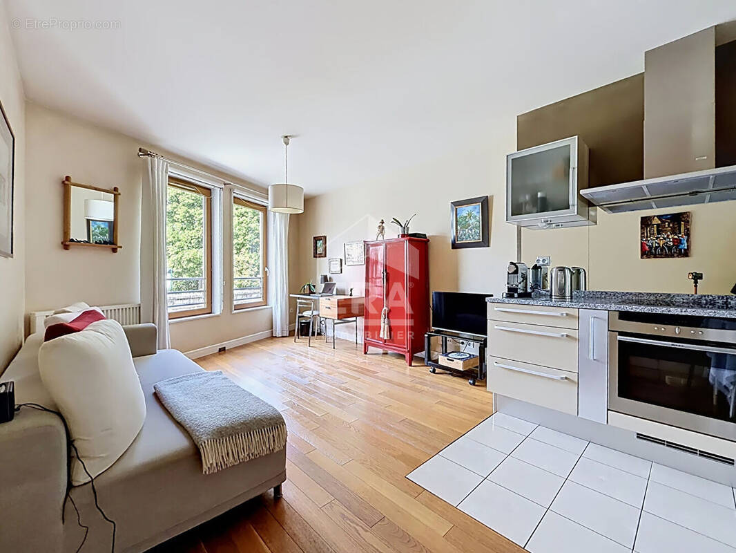 Appartement à PARIS-12E