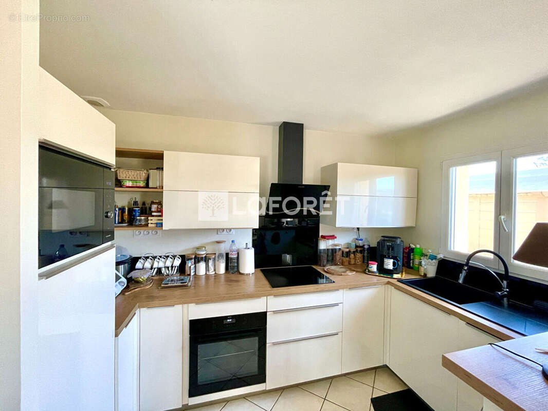 Maison à LANUEJOULS