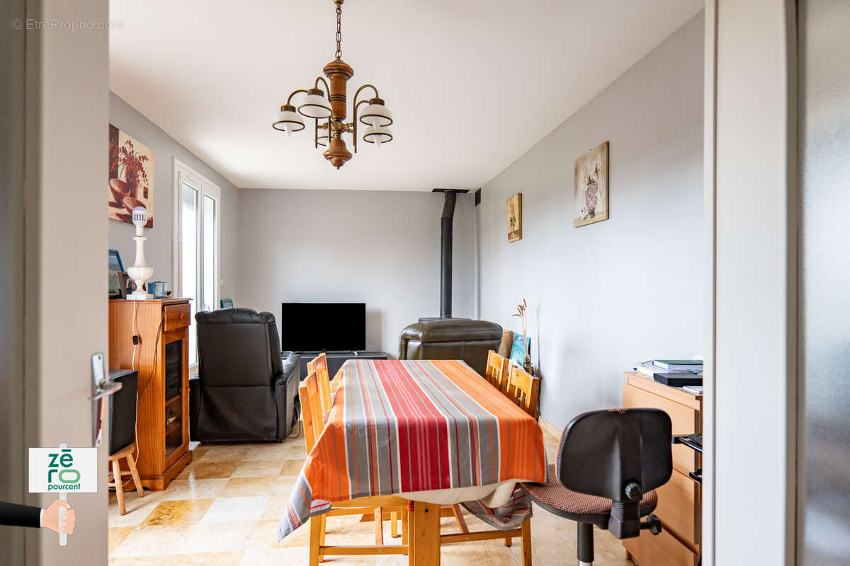 Maison à L'ORBRIE