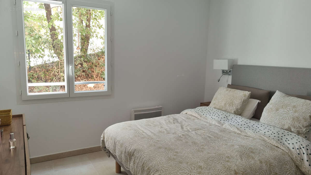 Appartement à COGOLIN