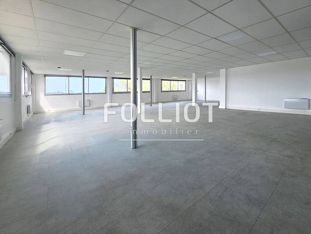 Commerce à DOUVRES-LA-DELIVRANDE