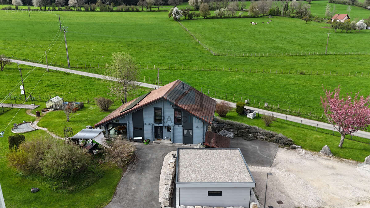 Maison à CHAMESEY