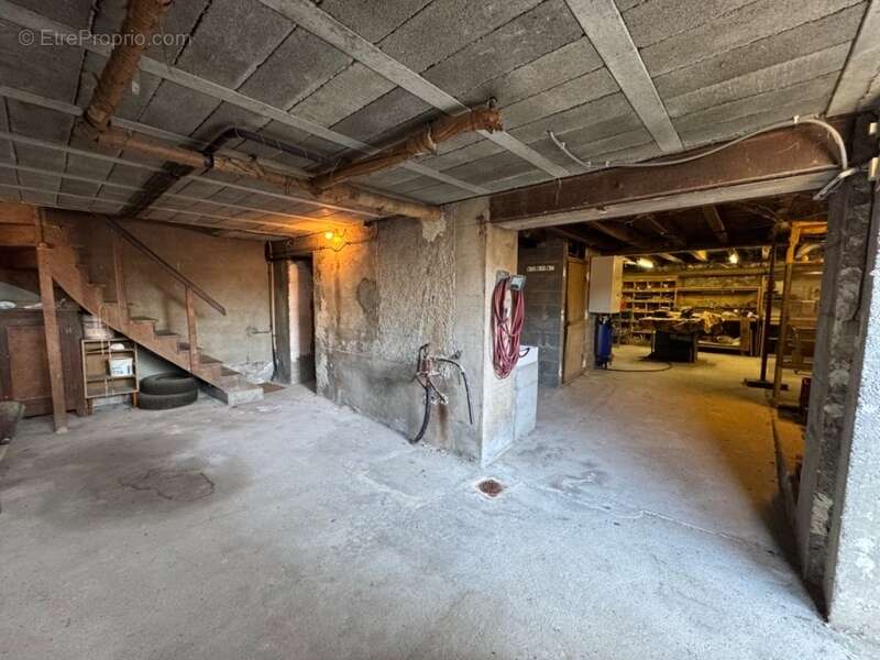 Maison à SAINT-LEGER-MAGNAZEIX