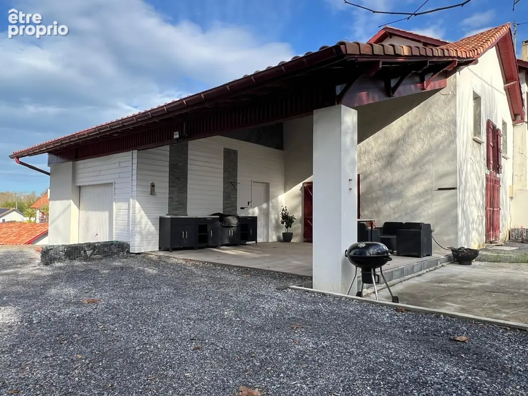 Maison mitoyenne rénovée à Villefranque - photo 10