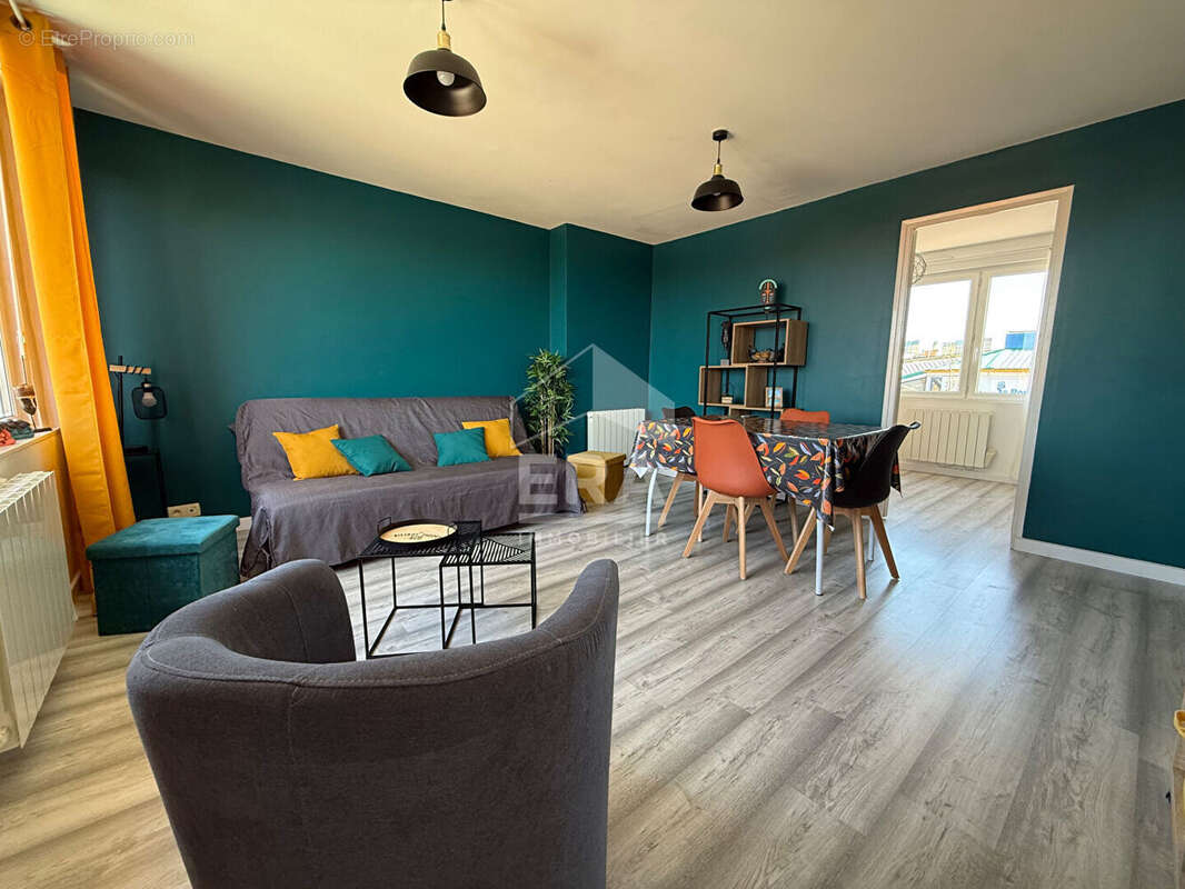 Appartement à LE PORTEL