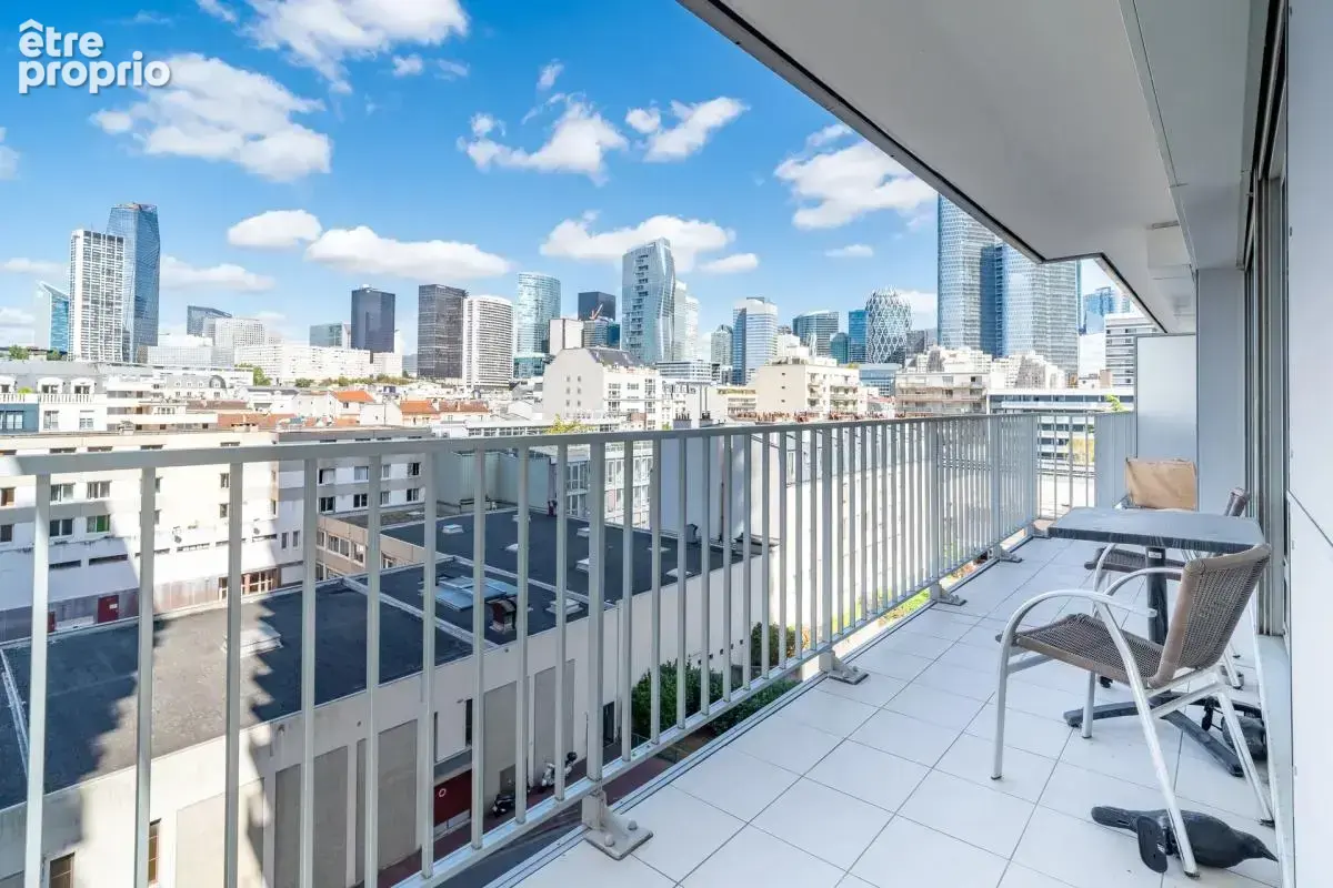 Appartement Puteaux - 3 pièces - 77 m² - Parking - Cave - Balcon - photo 2