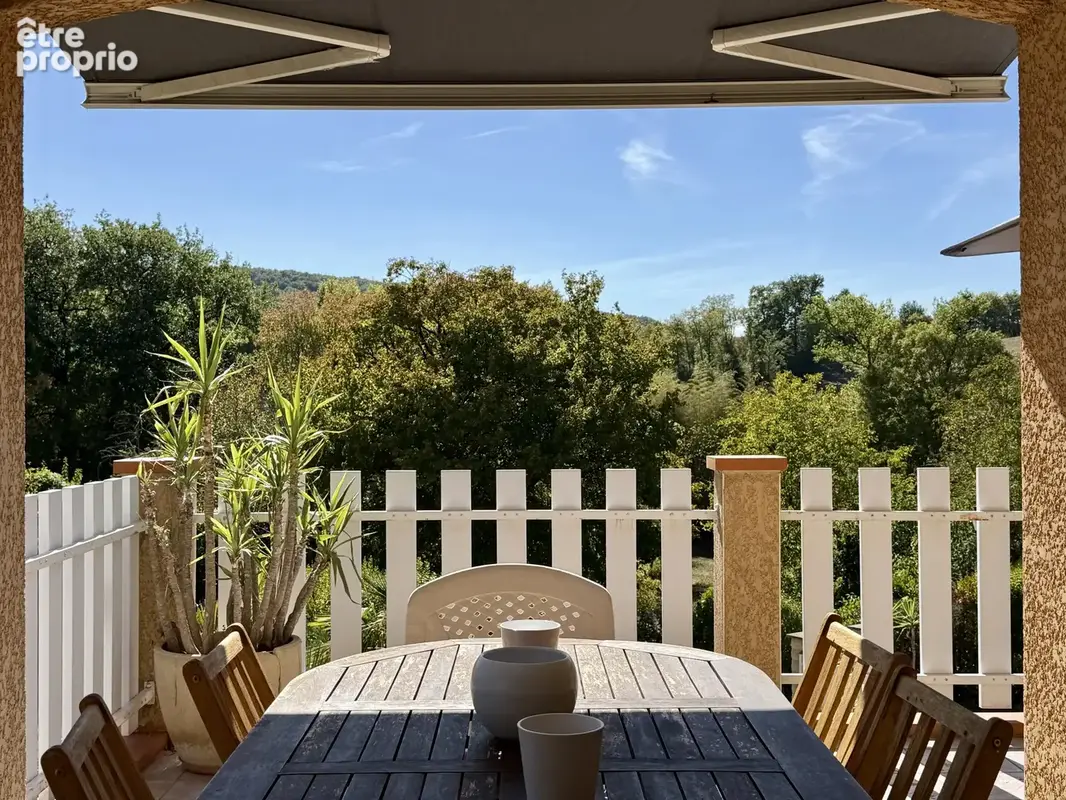 Belle propriété moderne avec terrain et piscine - photo 6