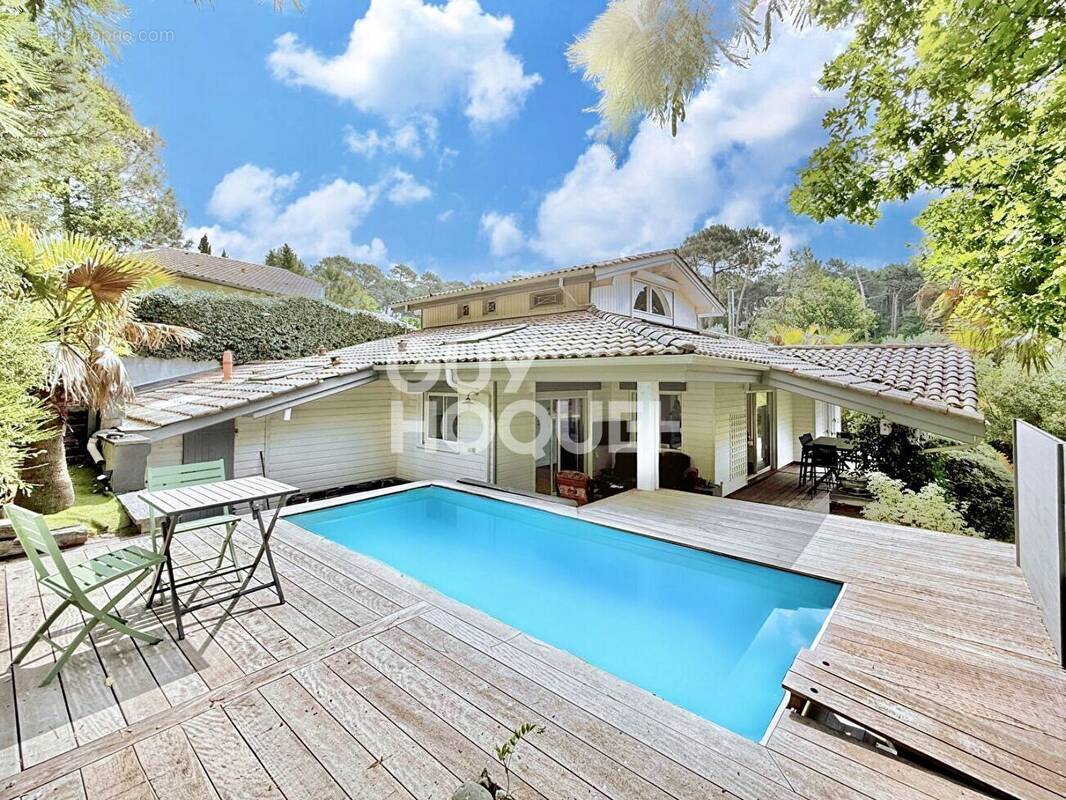 Maison à LE BOUSCAT