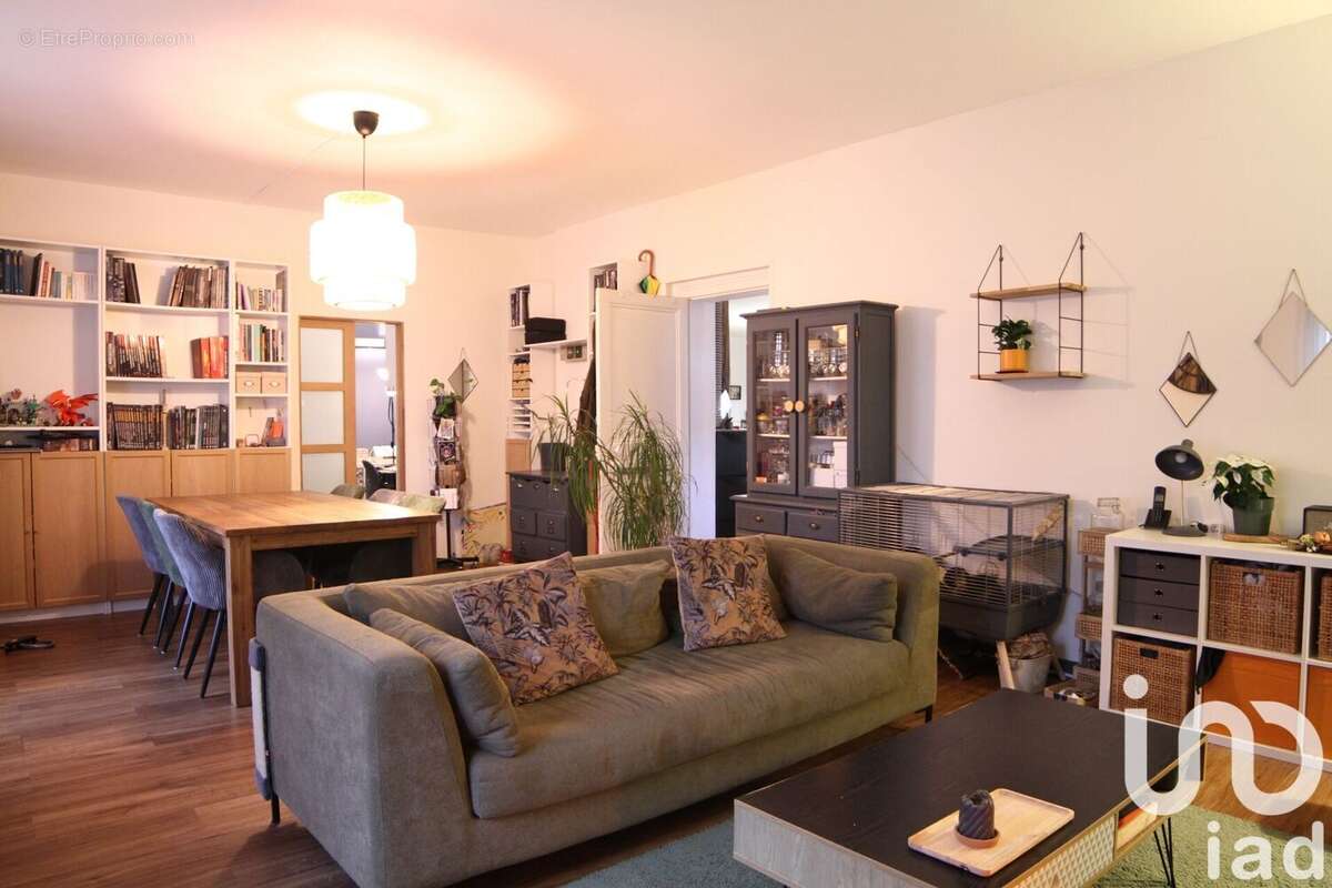 Photo 2 - Maison à SAINT-ETIENNE-DE-CHIGNY